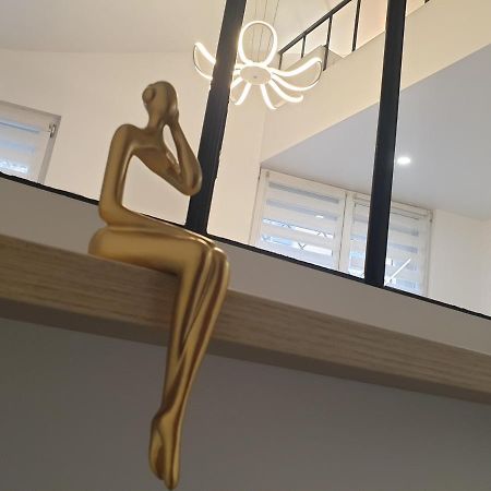 Mezza'Nimes Apartment Exterior photo